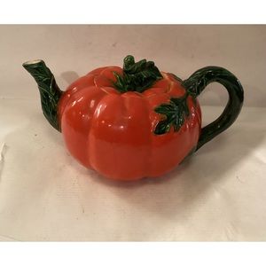 Vintage tomato ware teapot,made in Japan